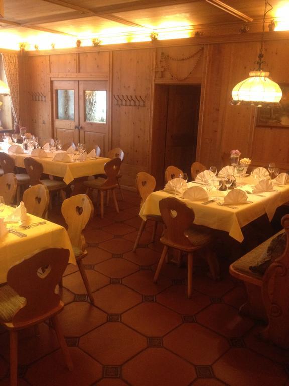Hotel Restaurant Eifelstube Weibern Eksteriør bilde
