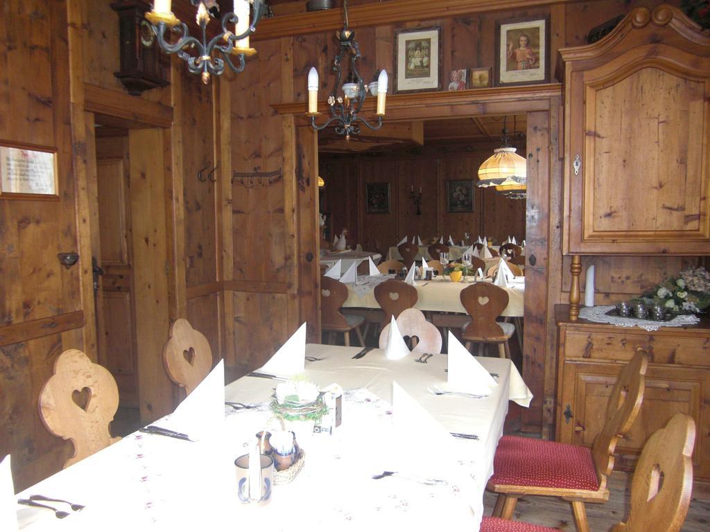 Hotel Restaurant Eifelstube Weibern Eksteriør bilde